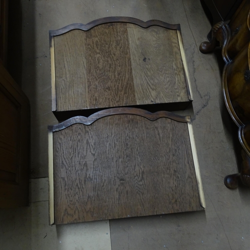 2163 - A 19th century crossbanded walnut bow-front chest of 6 drawers on cabriole legs, 71cm x 126cm x 50cm