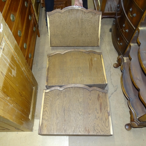 2163 - A 19th century crossbanded walnut bow-front chest of 6 drawers on cabriole legs, 71cm x 126cm x 50cm