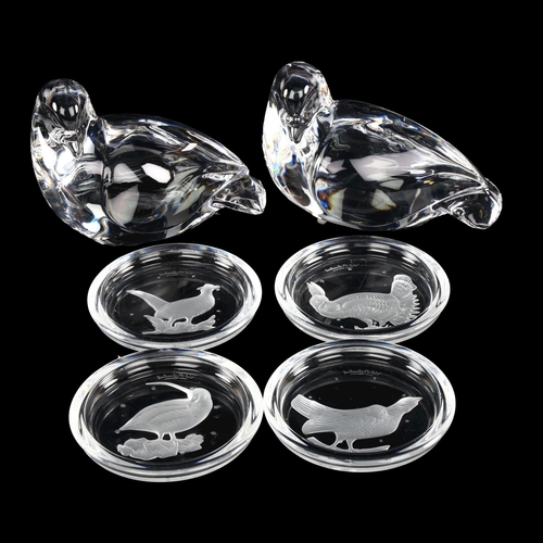 1019 - VAL ST LAMBERT - pair of crystal lovebirds, length 13cm, and 4 glass coasters with relief moulded bi... 