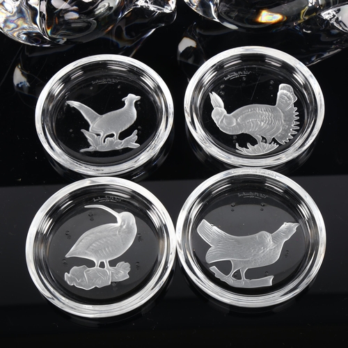 1019 - VAL ST LAMBERT - pair of crystal lovebirds, length 13cm, and 4 glass coasters with relief moulded bi... 