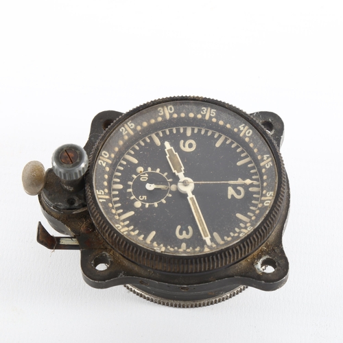 1043 - German Luftwaffe Second World War Period aircraft chronograph, probably from an ME109, width 6cm, be... 