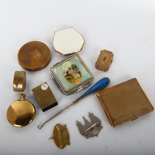 1107 - A group of enamel compacts, pillboxes and other items