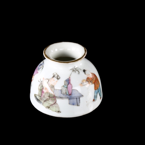 1198 - A Chinese white glaze porcelain inkwell, with hand painted figures, diameter 5.5cm