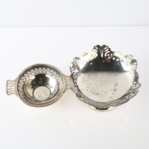 581 - 2 silver bon bon dishes, including pedestal example by Viner, diameter 11cm, 4.3oz total (2)