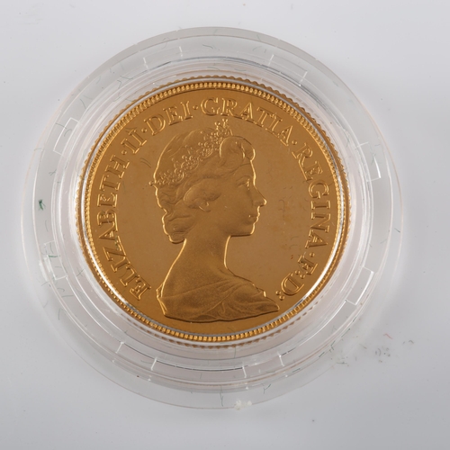 281 - An Elizabeth II 1980 gold full proof full sovereign coin, Royal Mint, cased