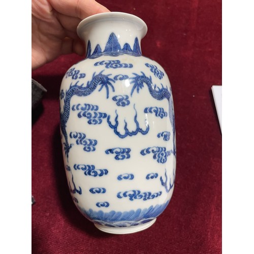 1026 - Chinese blue and white porcelain dragon vase, hand painted decoration, 6 character mark, height 16cm