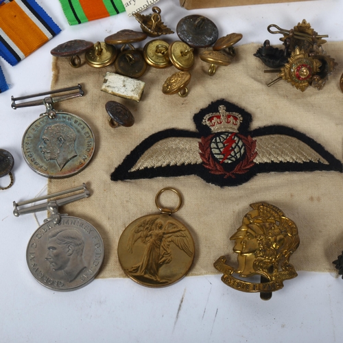 152 - 2 First World War medals, named to 2-Lieut.F.Keyes, Second World War Defence medal and ribbon, vario... 