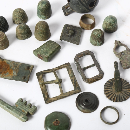 178 - A collection of Archaic and other metalware finds, including miniature spur, thimbles, buckle etc