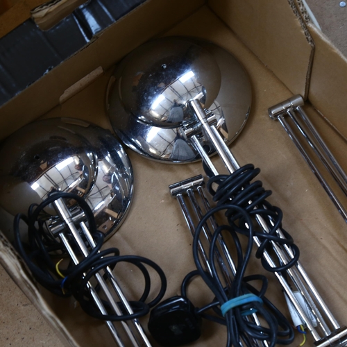 404 - A box of modern lamps and light fittings