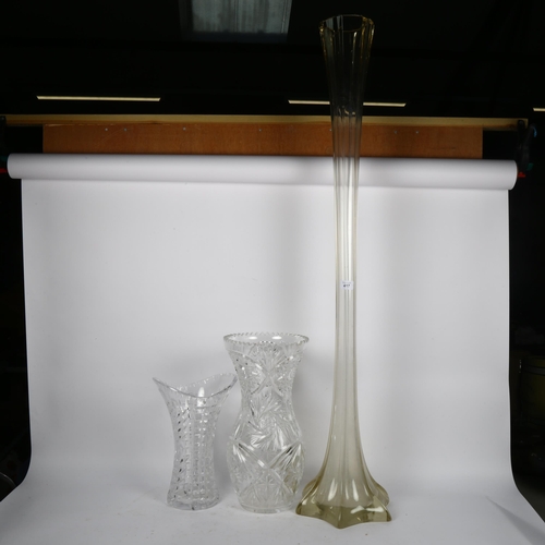 417 - 2 large Czechoslovakian glass vases, tallest 43cm, and a tall tapered glass vase, height 120cm