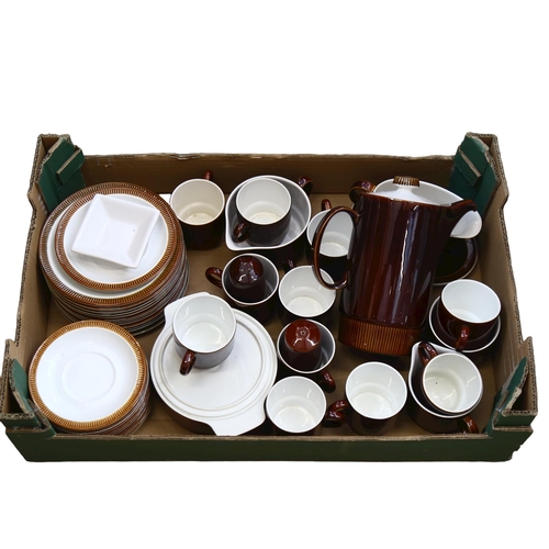 524 - Poole Pottery coffee set and matching dinnerware