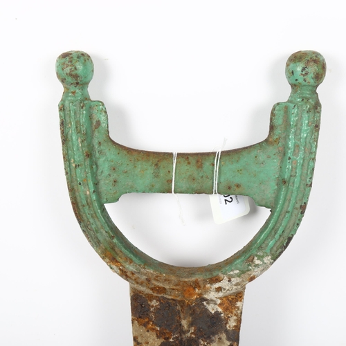 602 - A Victorian painted cast-iron boot scraper