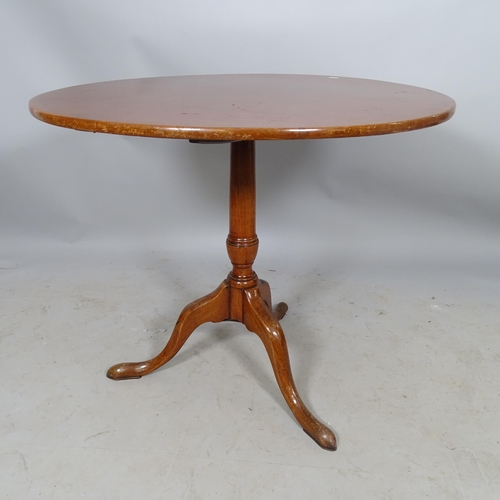 2700 - A 19th century mahogany circular tilt-top table, on tripod base, 88 x 74cm