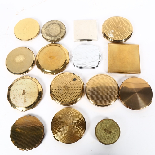 816 - A quantity of Vintage compacts, including Stratton, Melissa etc