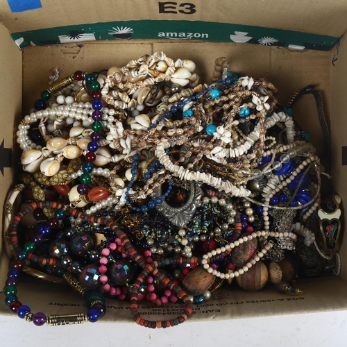 1021 - A box of various costume jewellery