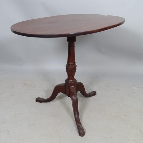 2702 - A 19th century mahogany oval tilt-top occasional table, 83 x 74cm x 62cm