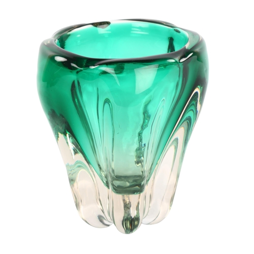 73 - A mid-century green glass Murano vase, height 18cm