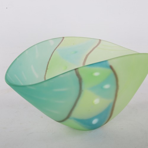 142 - PAULINE SOLVEN, a studio glass elliptical form bowl, 