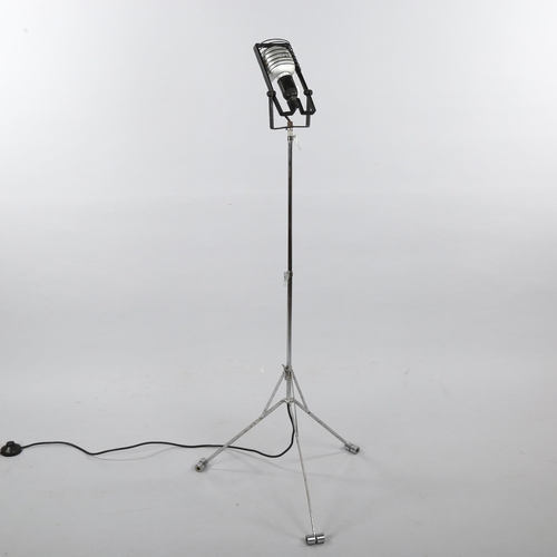 11 - ERNESTO GISMONDI for Artemide, a 1970s' adjustable tripod floor lamp, height 115cm