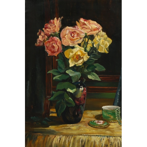 642 - Bloomsbury School, oil on canvas, still life, early to mid-20th century, signed with monogram DG, 61... 