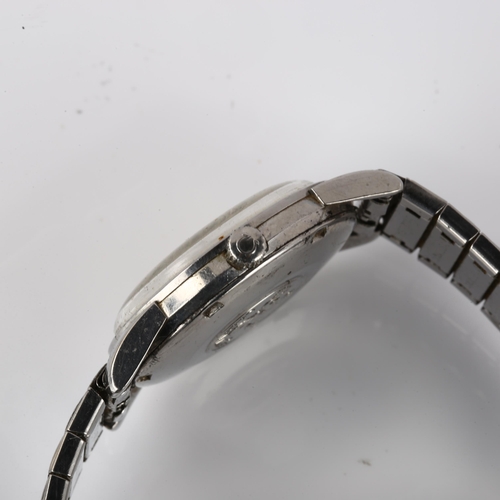 1017 - OMEGA -  a stainless steel Seamaster automatic bracelet watch, ref. 14761, circa 1961, silvered dial... 