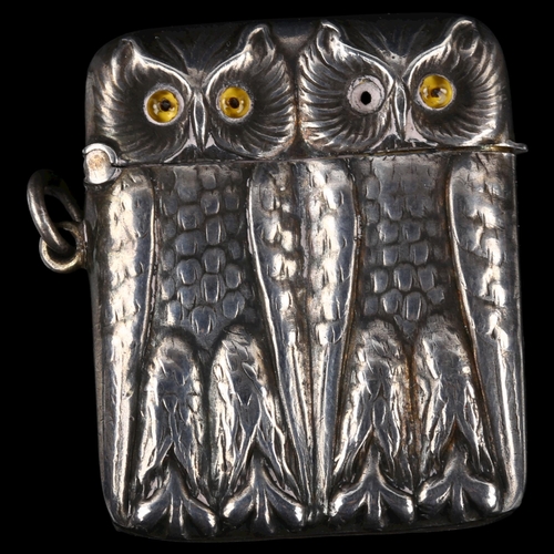 1686 - An Antique Belgian novelty silver owl Vesta case, by Wolfers Freres circa 1900, height 4cm