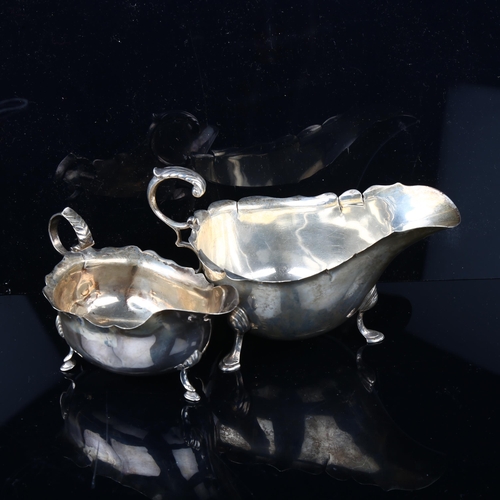 1700 - 2 silver sauce boats, comprising Chester 1909 and London 1911, largest length 16cm, 5.8oz total (2)