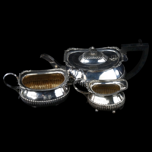 1730 - A late Victorian silver 3-piece tea set, comprising teapot, 2-handled sugar bowl and cream jug, oval... 