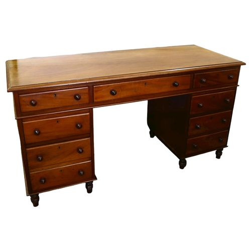 388 - A Victorian mahogany pedestal desk, 150 x 60cm, height 80cm