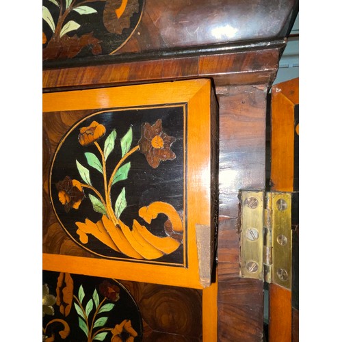 216 - An exceptional William and Mary oyster laburnum and marquetry inlaid cabinet on stand, covered in sp... 