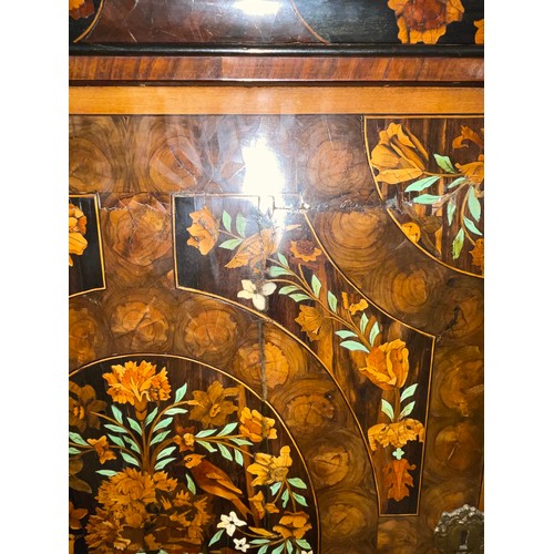 216 - An exceptional William and Mary oyster laburnum and marquetry inlaid cabinet on stand, covered in sp... 