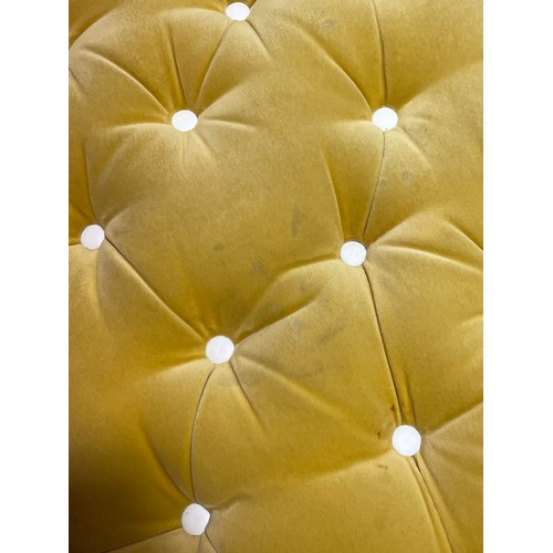 2235 - GAETANO PESCE for Meritalia, La Michetta sofa, the 5 blocks allowing different arrangement with stee... 