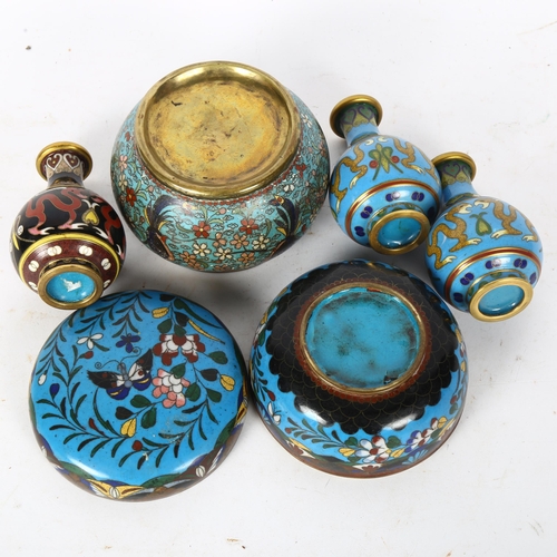 118 - A group of cloisonne items, to include 3 small vases, box and cover, and a bowl (5)