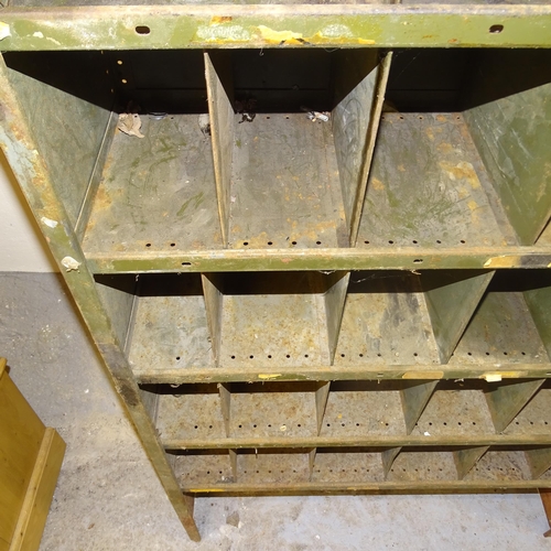 2635 - A Vintage industrial metal shelving unit, 91 x 218 x 32cm