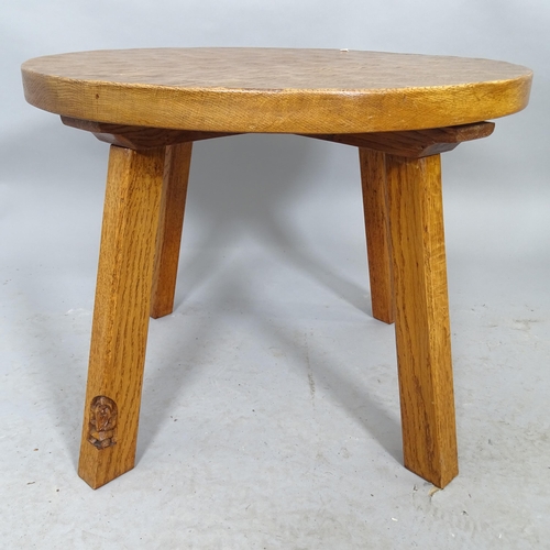 2588 - An oak circular coffee table by Thomas Gnomeman Whittaker with carved gnome to leg. 56cm x 43cm