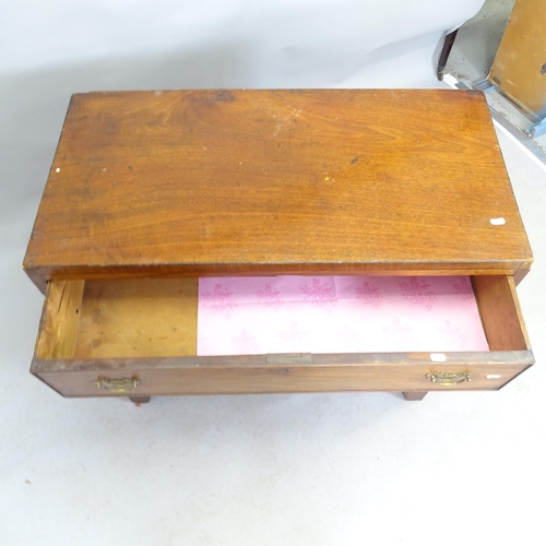 2589 - An Edwardian mahogany chest of three long drawers. 91cm x 82cm x 46cm