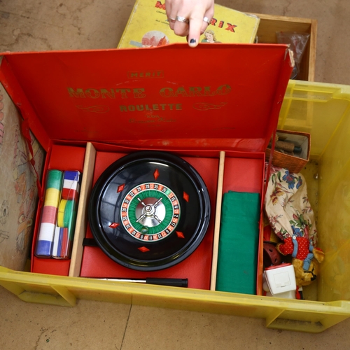 424 - Boxful of Vintage toys, including Diablo, skipping rope, feather birds etc