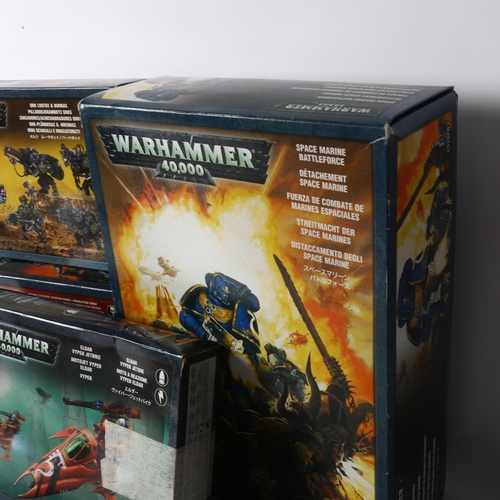 564 - WARHAMMER - 4 boxes of Games Workshop Warhammer 40,000 plastic assembly toys (4)