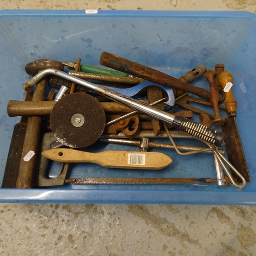 2661 - A quantity of hand tools