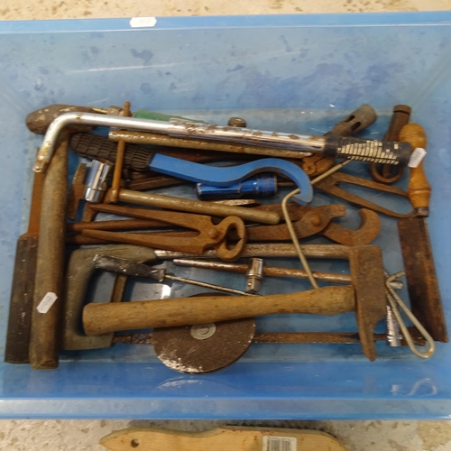 2661 - A quantity of hand tools