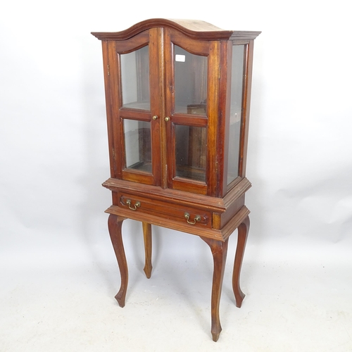 2699 - An Antique mahogany arch-top 2-section display cabinet on stand, with 2 glazed panelled doors, W59cm... 