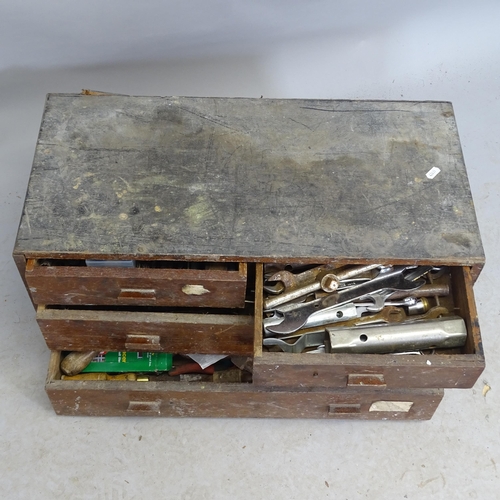 2708 - A Vintage stained pine tool chest, with 4 fitted drawers, 65cm x 35cm x 30cm, and a quantity of hand... 