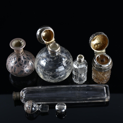 117 - A group of 5 glass smelling salt jars and perfume bottles (5)