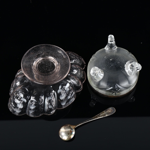 128 - A small 18th century glass bon bon dish of lobed form, with putt panels, length 11.5cm, and a small ... 