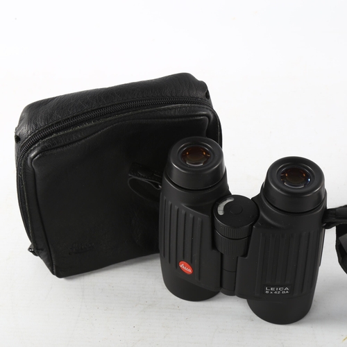 43 - Leica Binoculars, Trinovid 8 x 42 BA, made in Germany, with outer case.