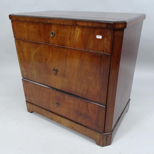 2030 - A 19th century Biedermeier mahogany chest of three long drawers. 73x63x46cm