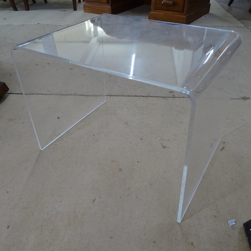 2035 - A contemporary transparent Perspex nest of three occasional tables. Largest 50x38x39cm. WITH THE OPT... 