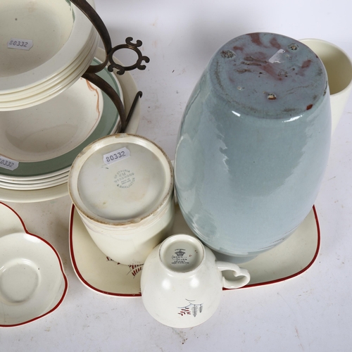 190 - Various Susie Cooper bowls, a pair of Wedgwood tankards, a Rye Pottery vase, Crown Devon cup and sau... 