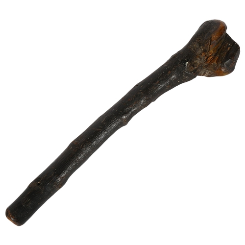 391 - A carved wood shillelagh, 47cm