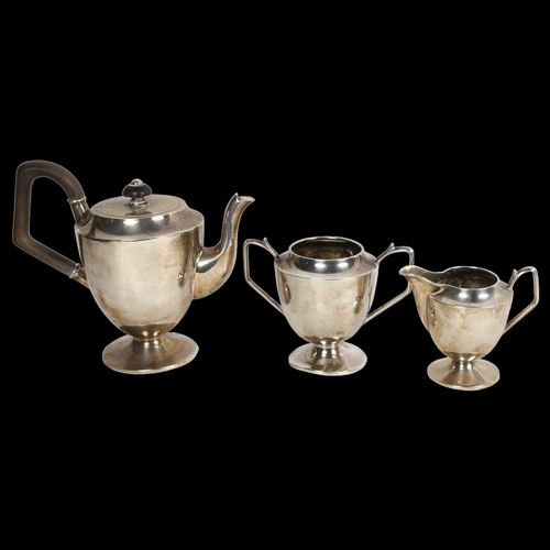 913 - An Edward VII 3-piece silver tea set, hallmarks for Birmingham 1907, 11.7oz gross